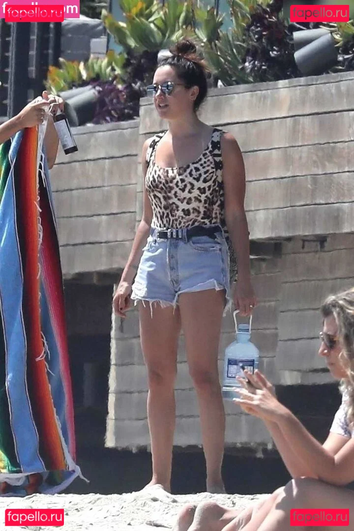 Ashley Tisdale Onlyfans Photo Gallery 