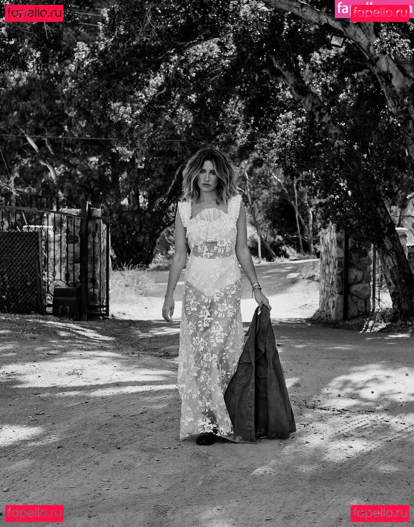 Ashley Tisdale Onlyfans Photo Gallery 