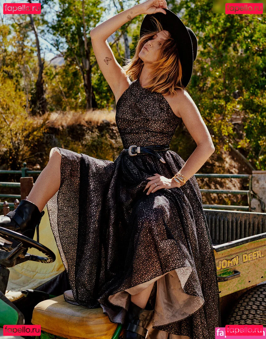 Ashley Tisdale Onlyfans Photo Gallery 