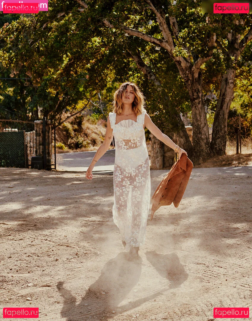 Ashley Tisdale Onlyfans Photo Gallery 