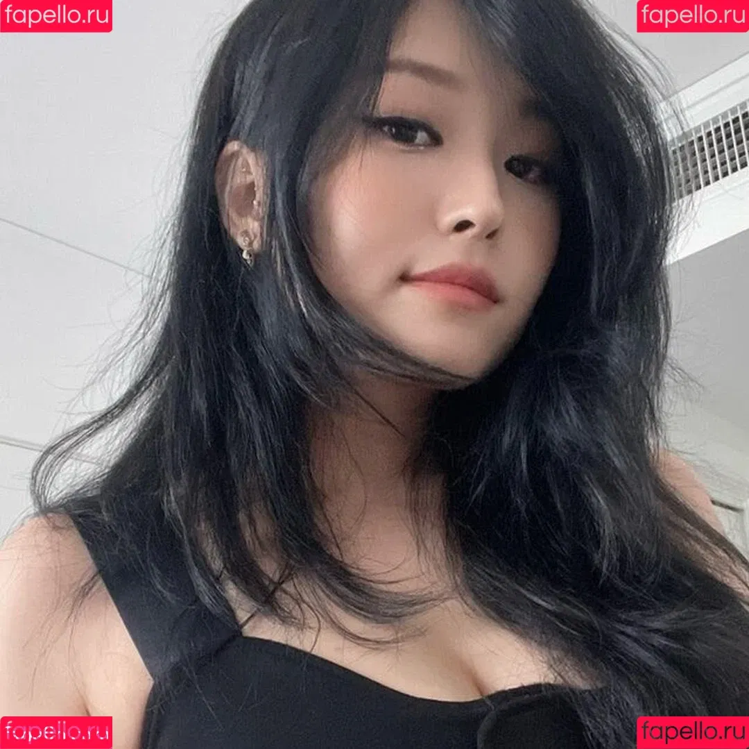 Kang Hee Yoon Onlyfans Photo Gallery 