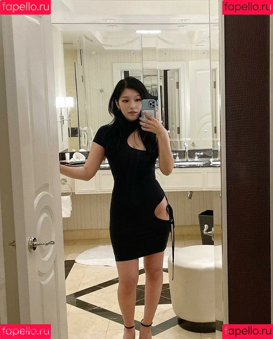 Kang Hee Yoon Onlyfans Photo Gallery 