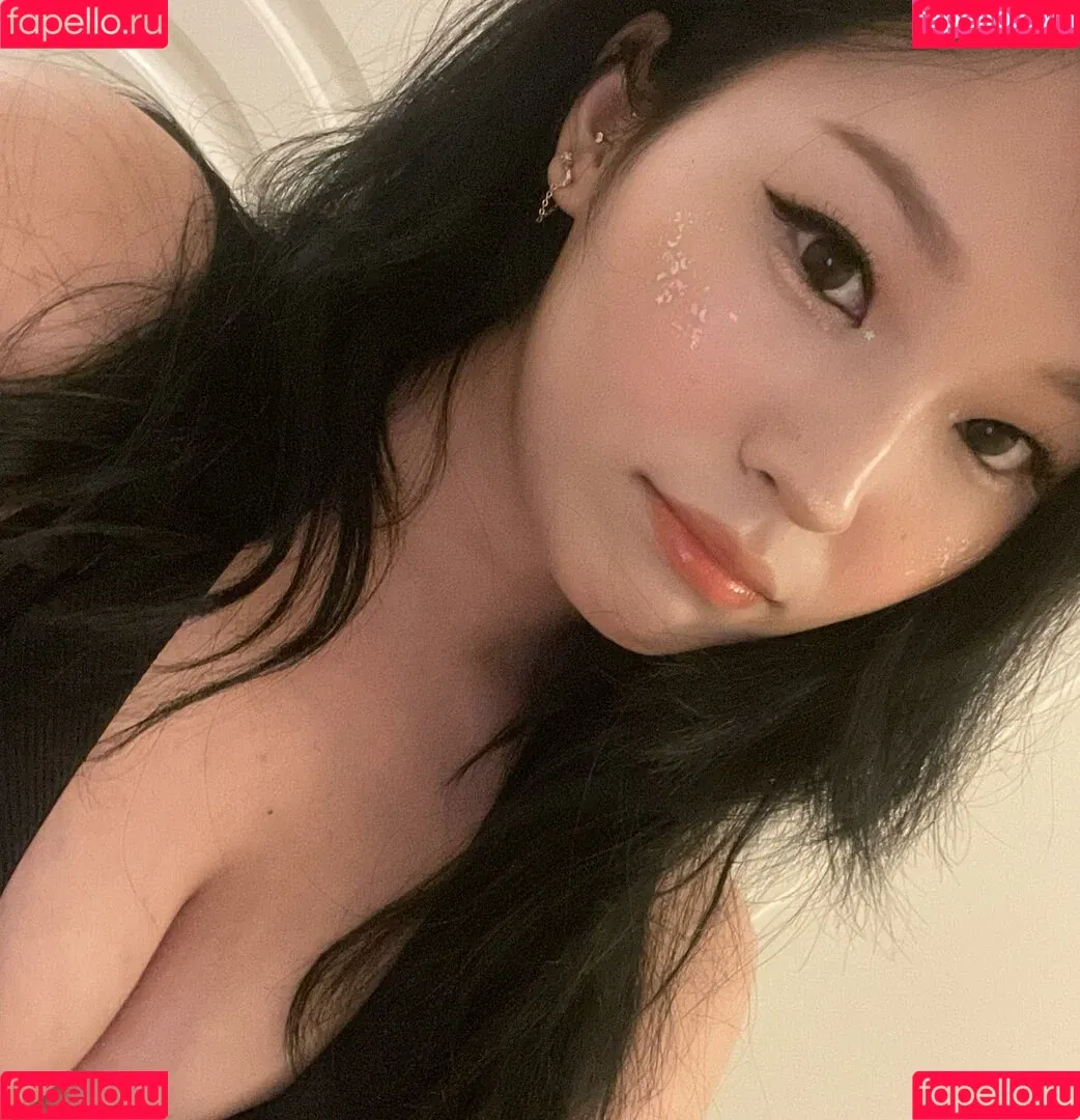 Kang Hee Yoon Onlyfans Photo Gallery 