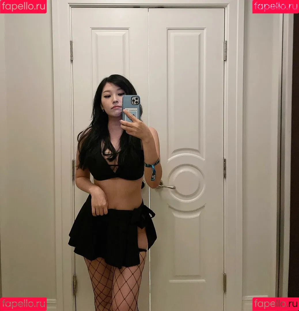 Kang Hee Yoon Onlyfans Photo Gallery 