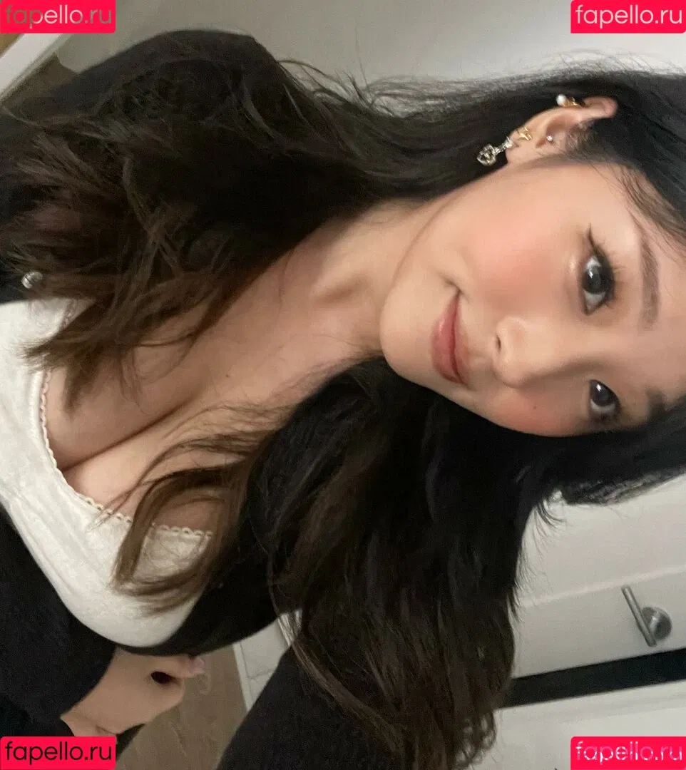 Kang Hee Yoon Onlyfans Photo Gallery 