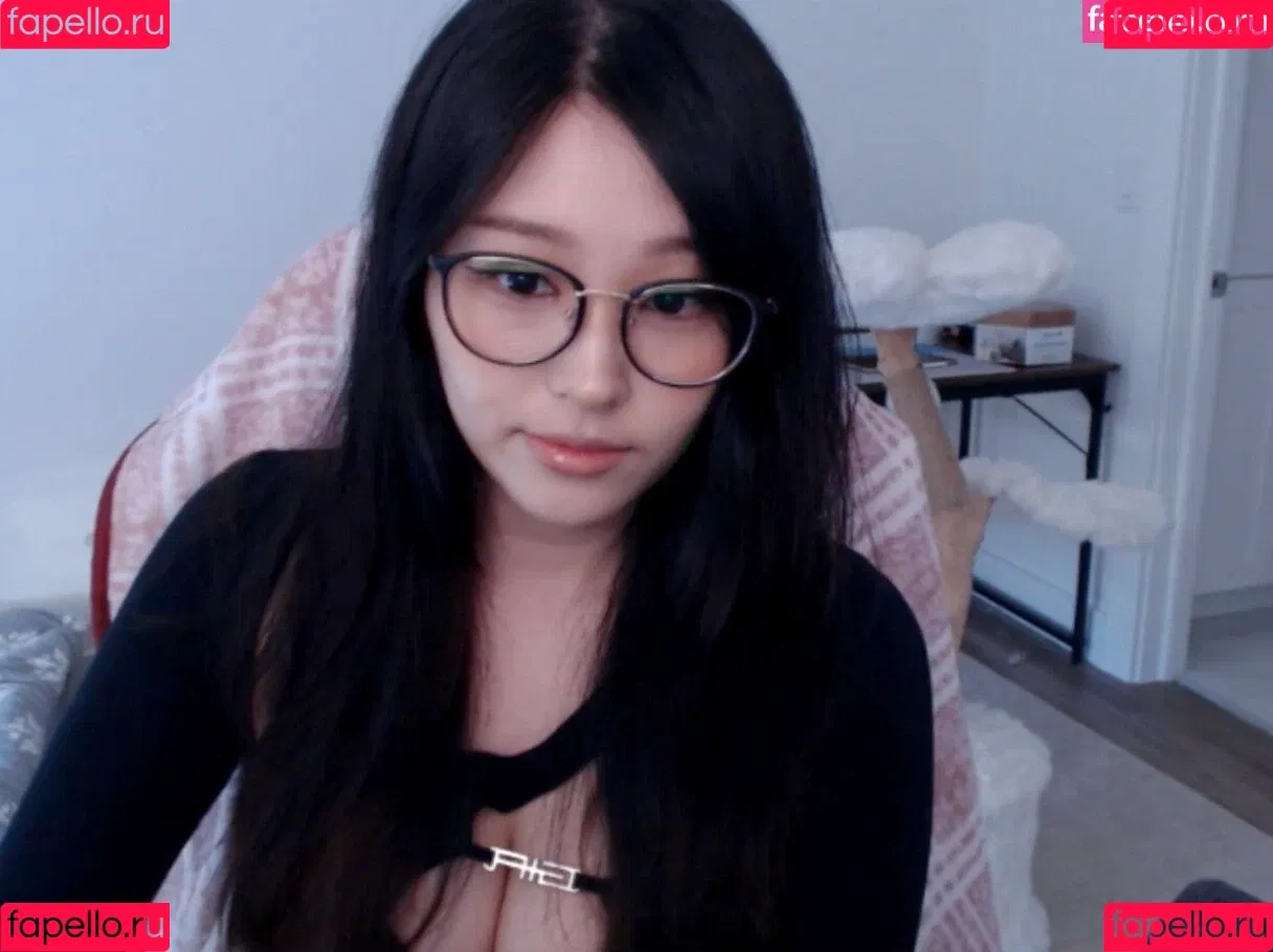 Kang Hee Yoon Onlyfans Photo Gallery 