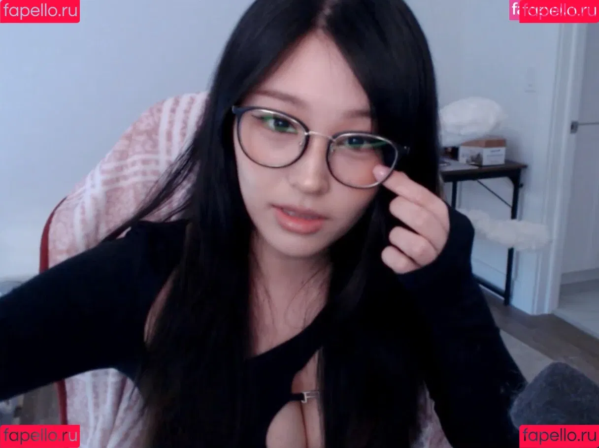 Kang Hee Yoon Onlyfans Photo Gallery 