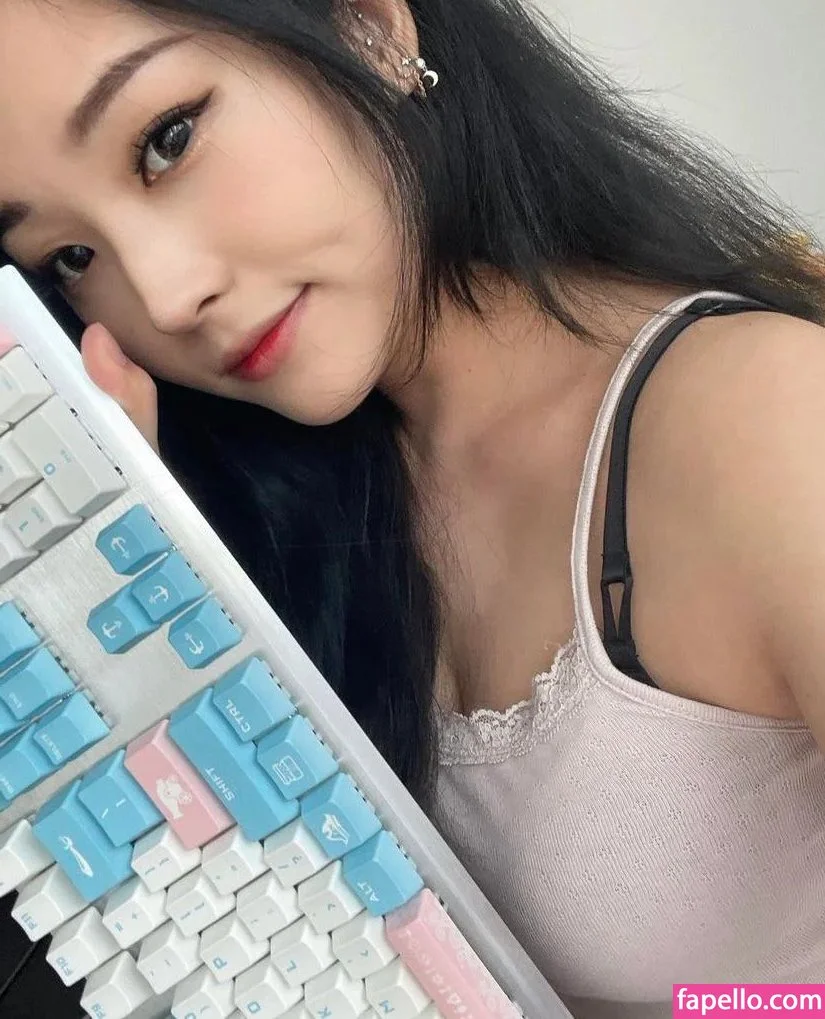 Kang Hee Yoon Onlyfans Photo Gallery 