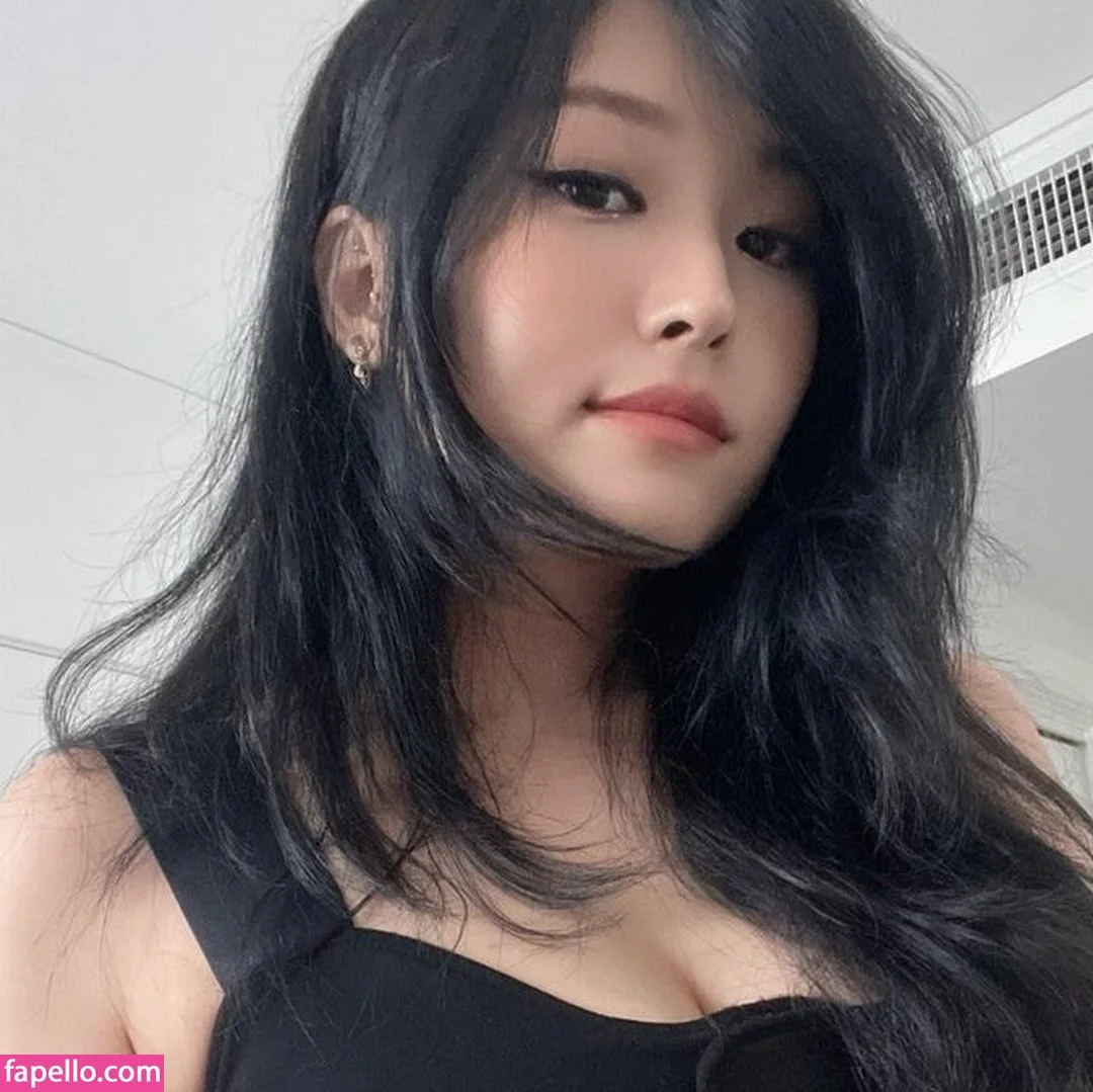 Kang Hee Yoon Onlyfans Photo Gallery 