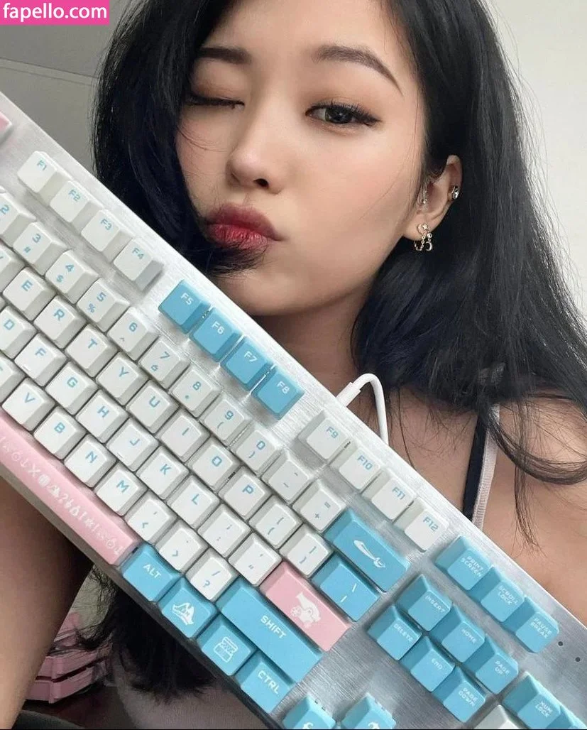 Kang Hee Yoon Onlyfans Photo Gallery 