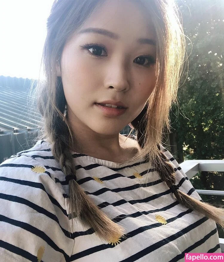 Kang Hee Yoon Onlyfans Photo Gallery 