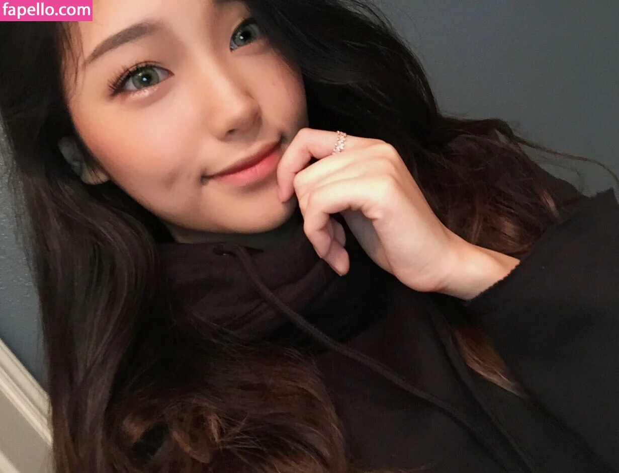 Kang Hee Yoon Onlyfans Photo Gallery 