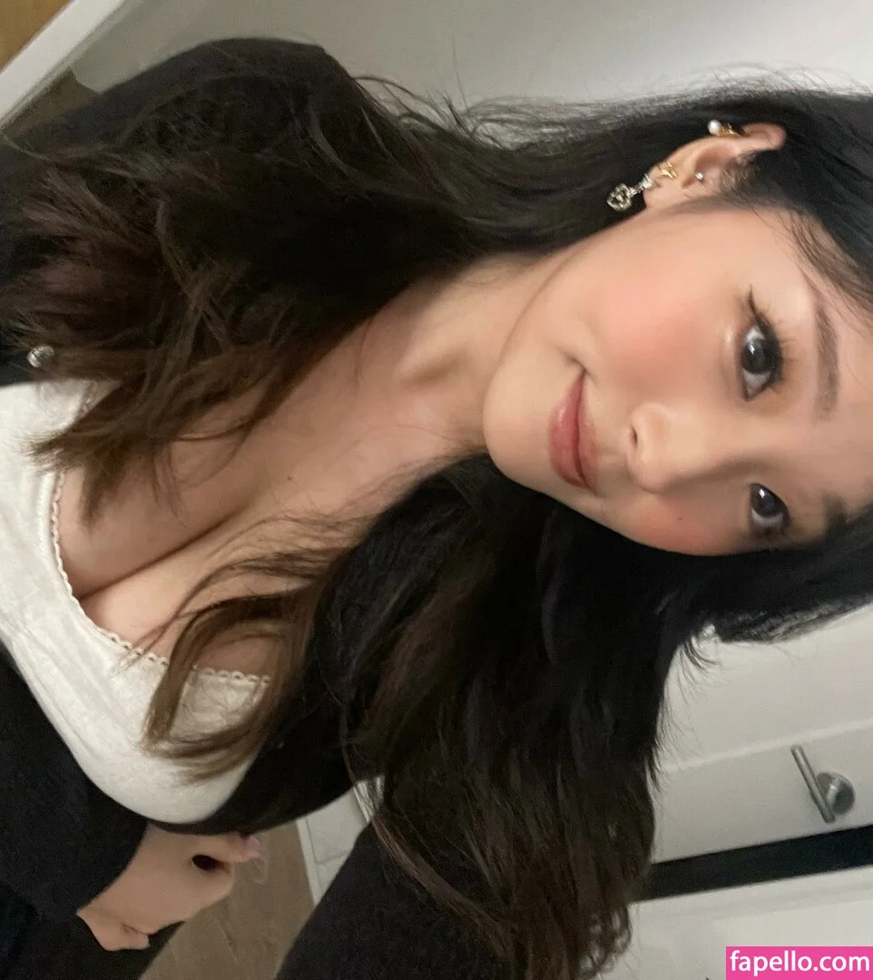 Kang Hee Yoon Onlyfans Photo Gallery 