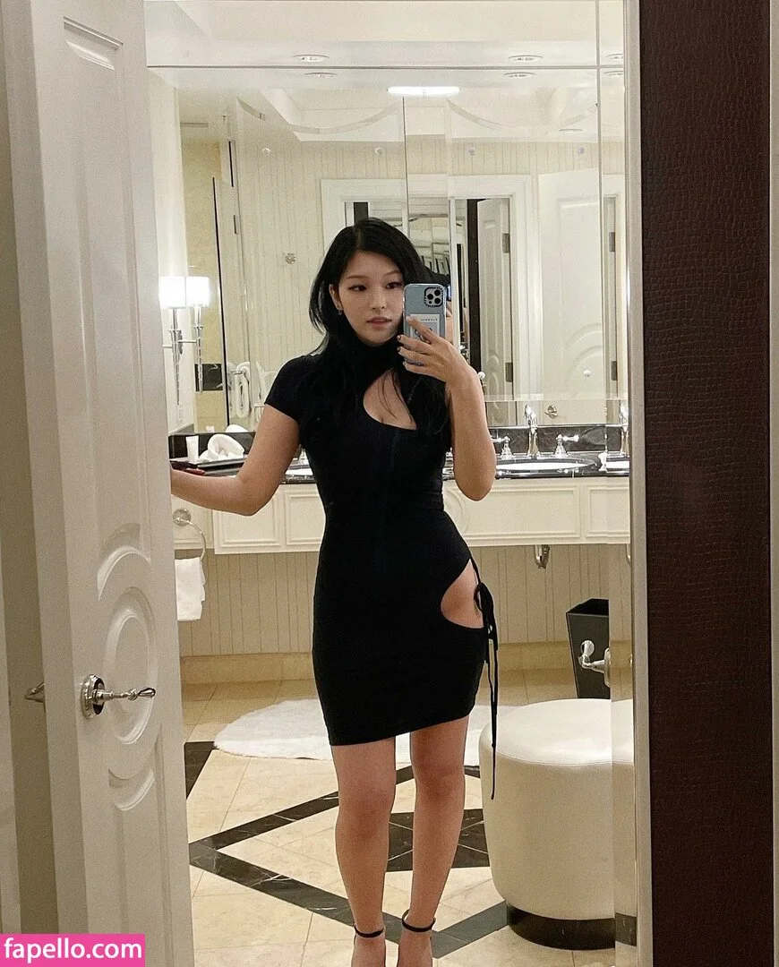 Kang Hee Yoon Onlyfans Photo Gallery 