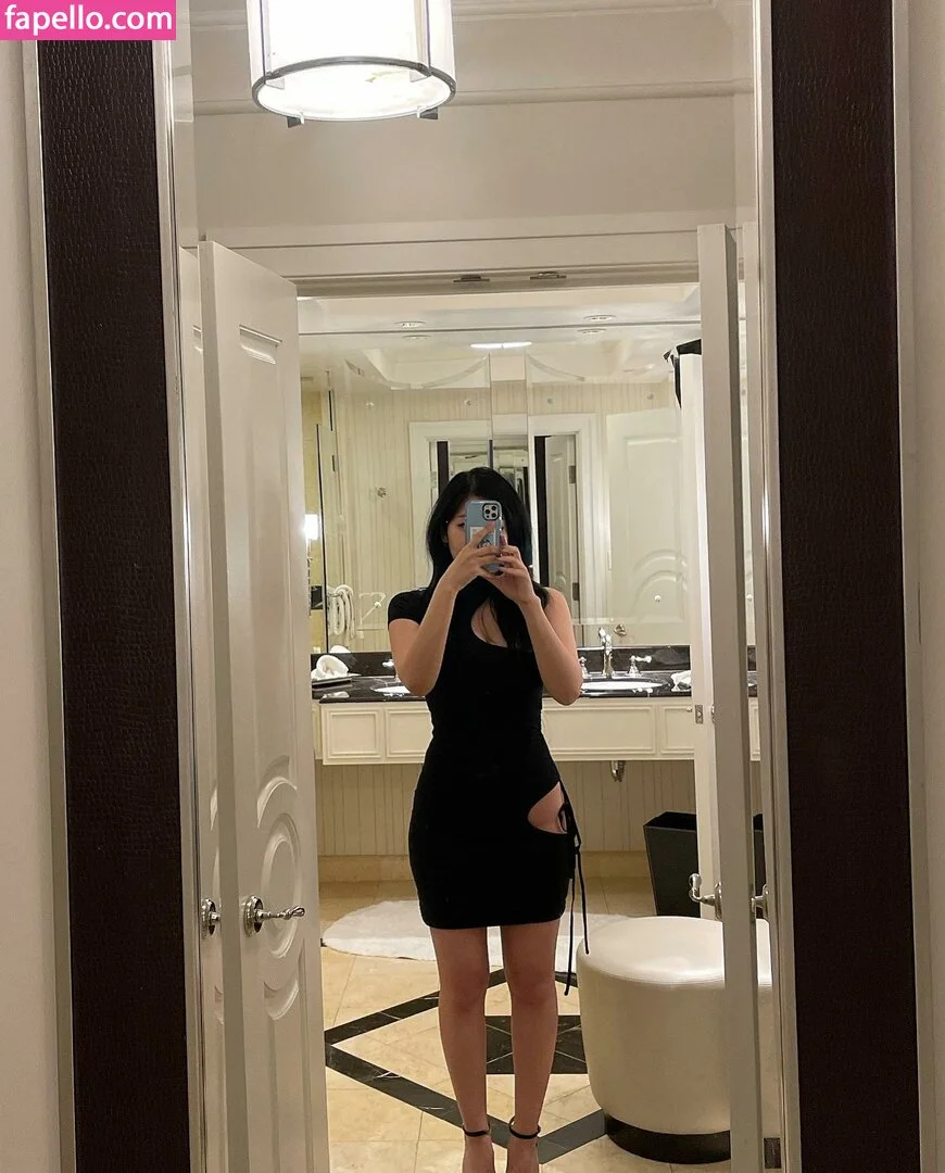 Kang Hee Yoon Onlyfans Photo Gallery 