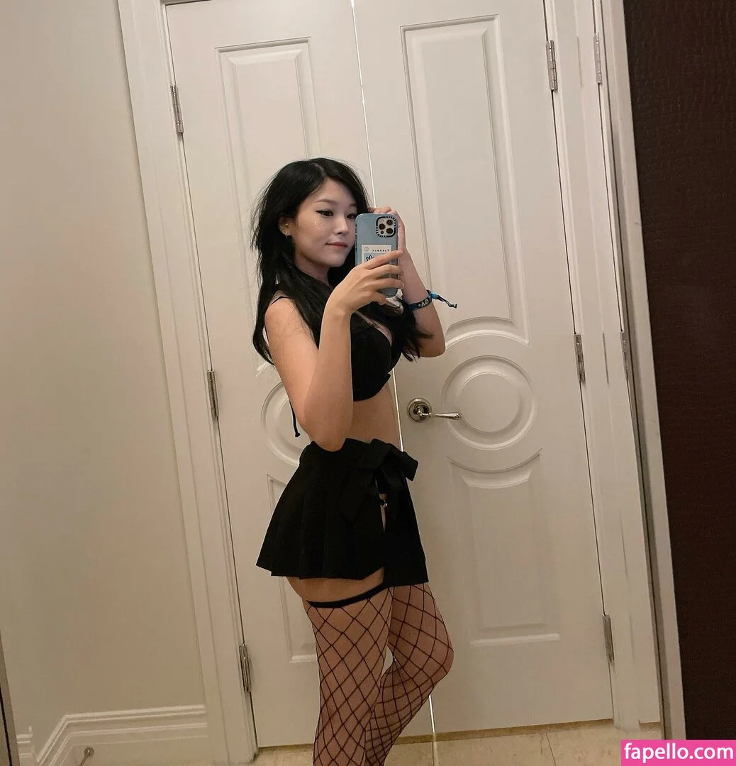 Kang Hee Yoon Onlyfans Photo Gallery 