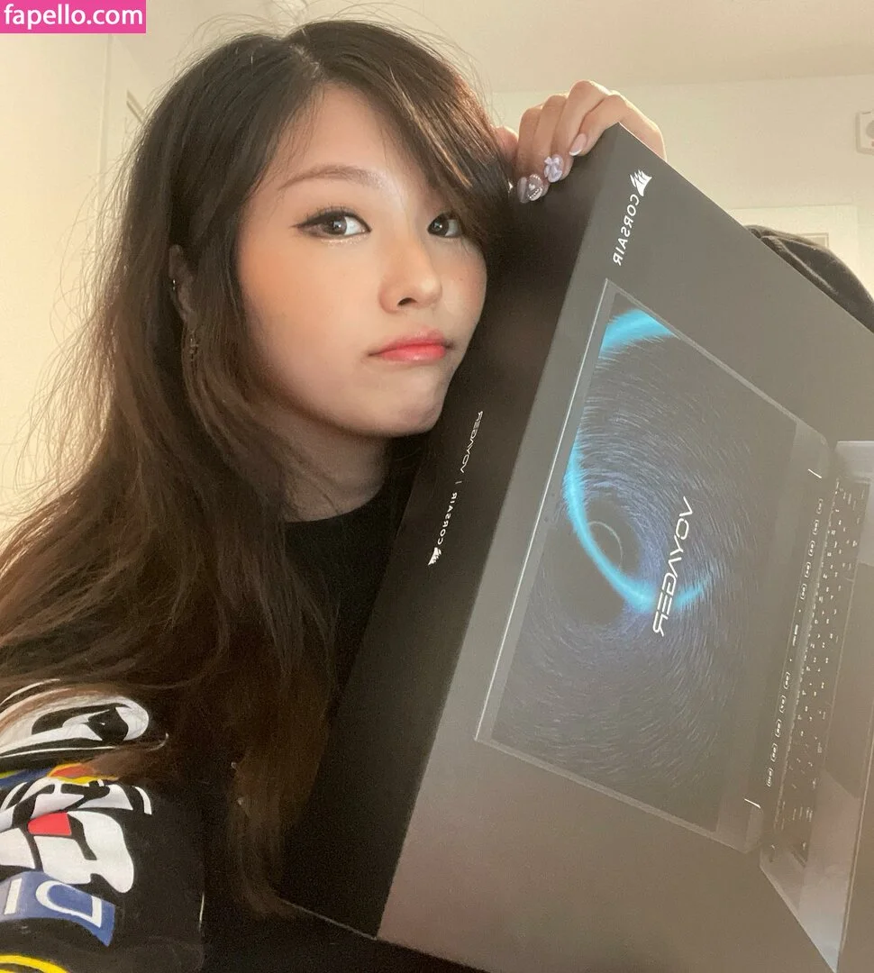 Kang Hee Yoon Onlyfans Photo Gallery 