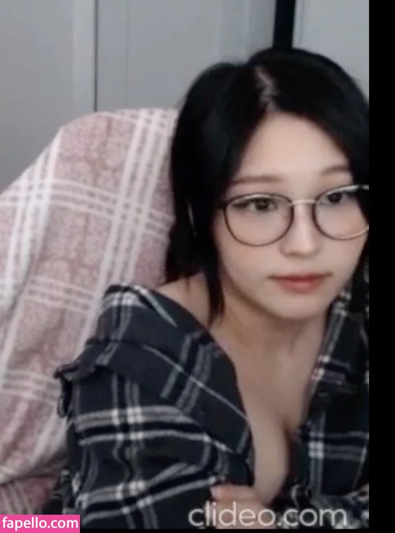 Kang Hee Yoon Onlyfans Photo Gallery 