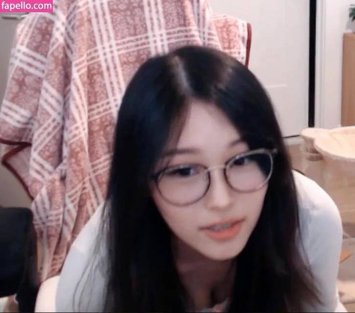 Kang Hee Yoon Onlyfans Photo Gallery 