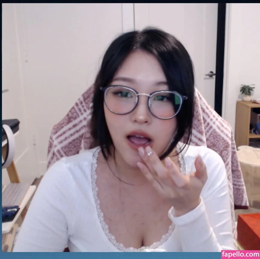 Kang Hee Yoon Onlyfans Photo Gallery 