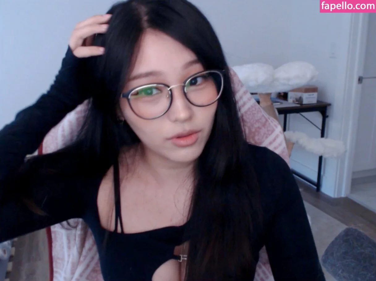 Kang Hee Yoon Onlyfans Photo Gallery 