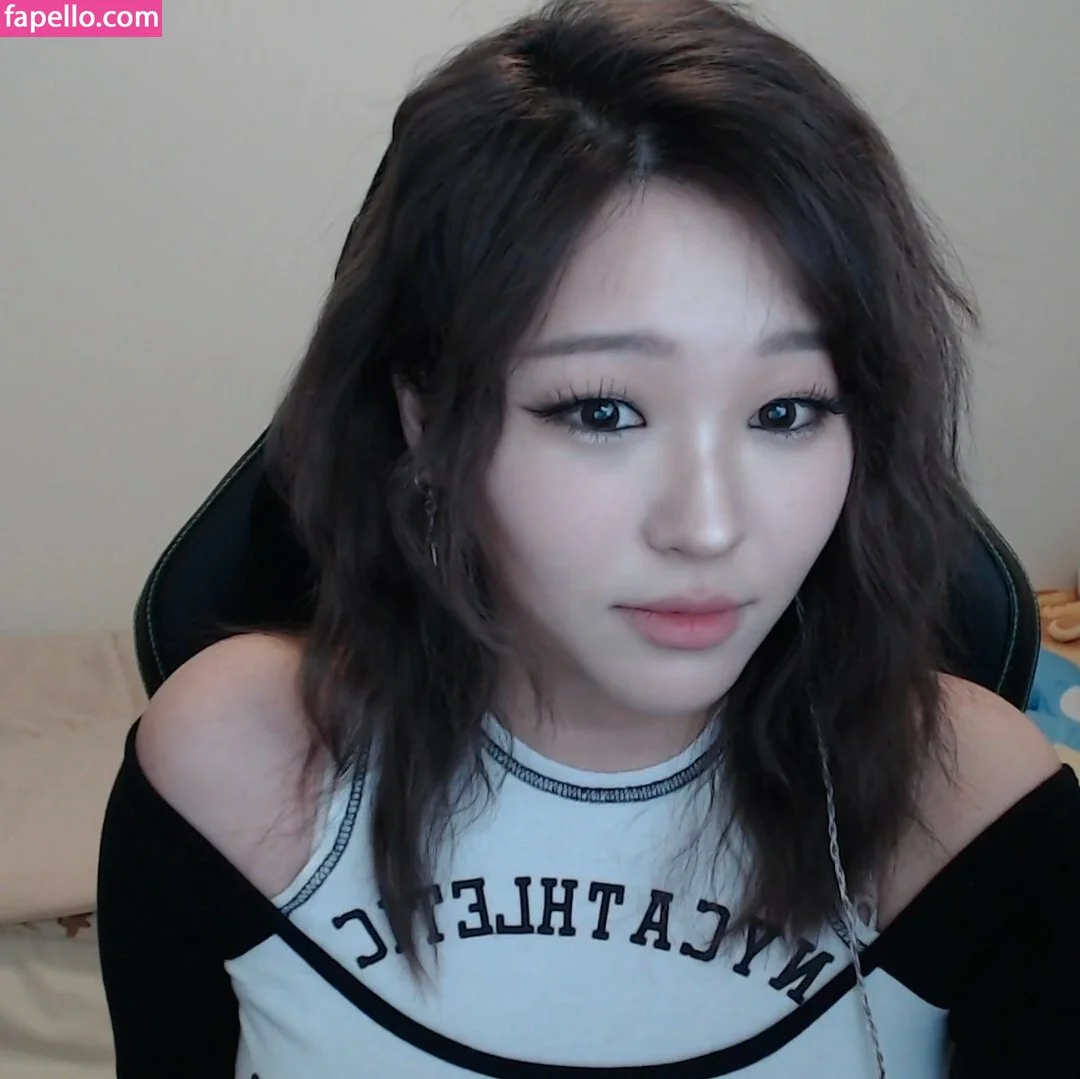 Kang Hee Yoon Onlyfans Photo Gallery 