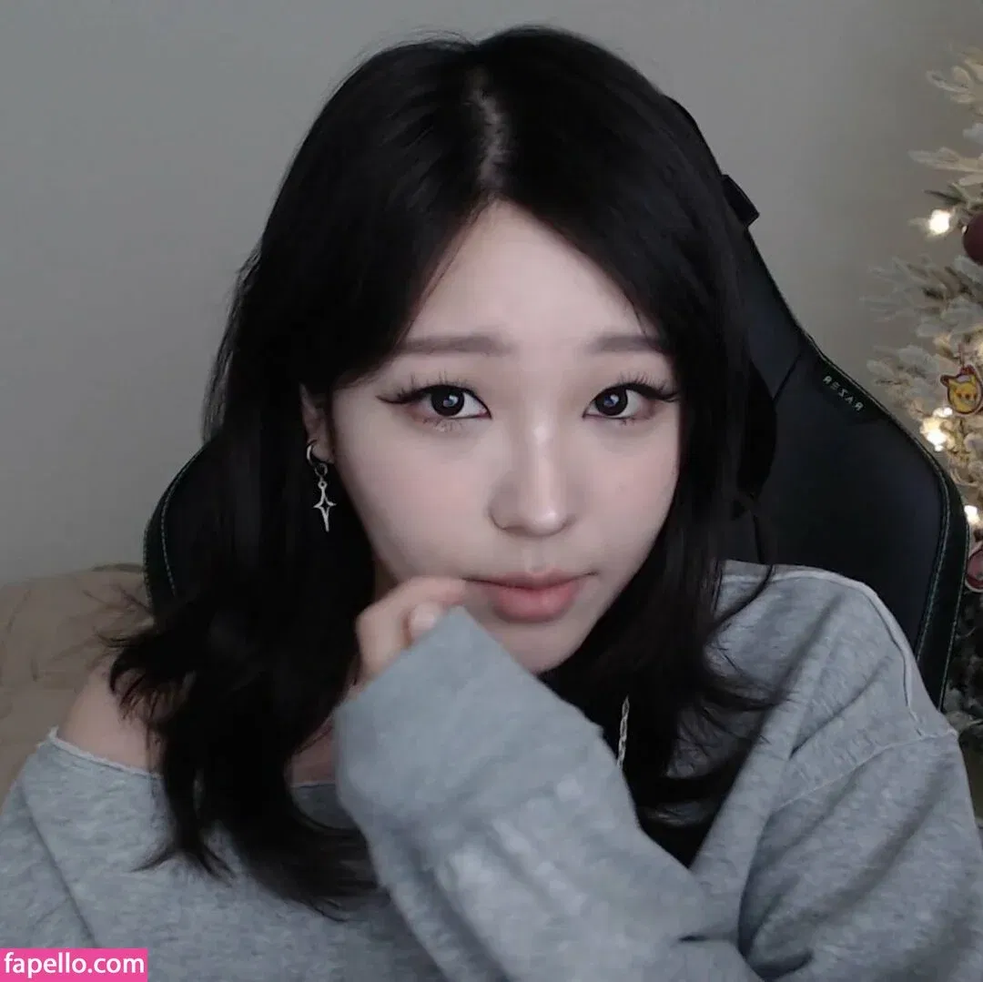 Kang Hee Yoon Onlyfans Photo Gallery 