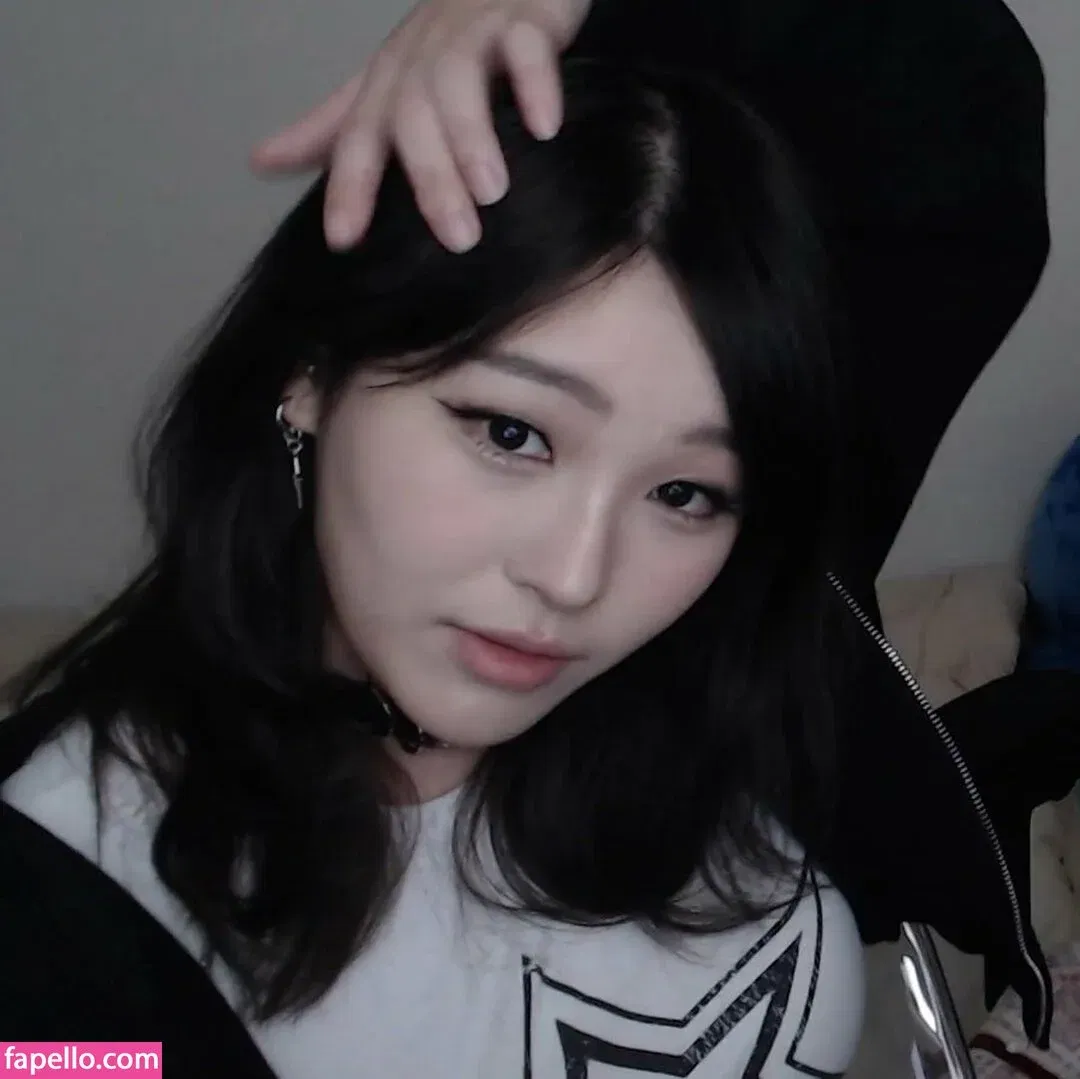 Kang Hee Yoon Onlyfans Photo Gallery 