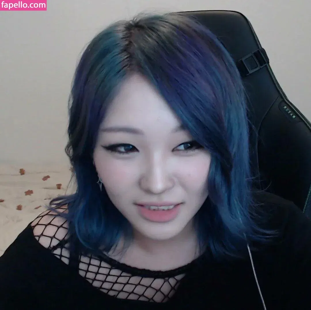 Kang Hee Yoon Onlyfans Photo Gallery 