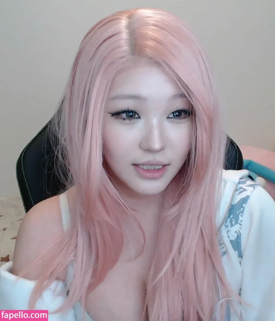 Kang Hee Yoon Onlyfans Photo Gallery 