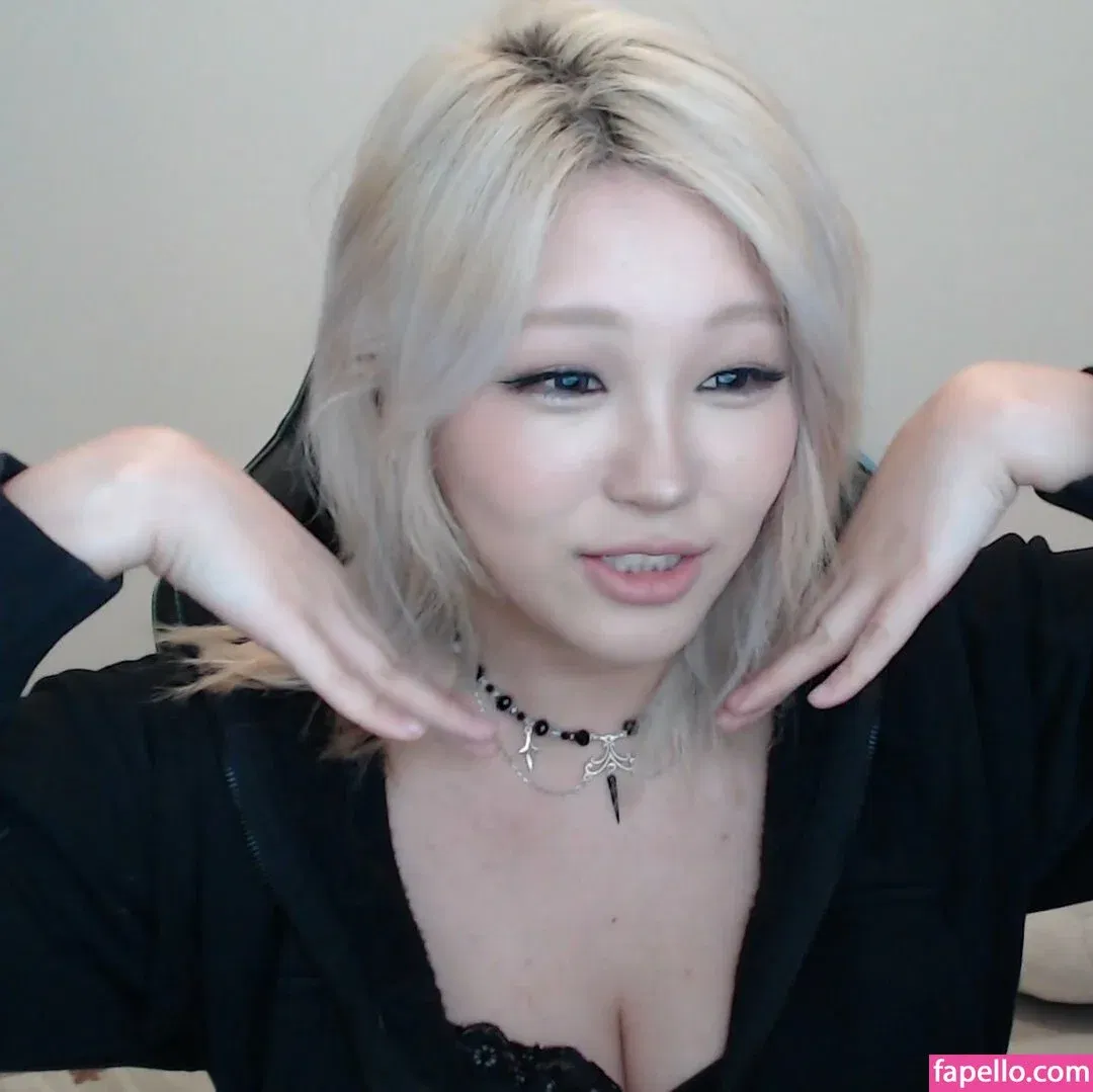 Kang Hee Yoon Onlyfans Photo Gallery 