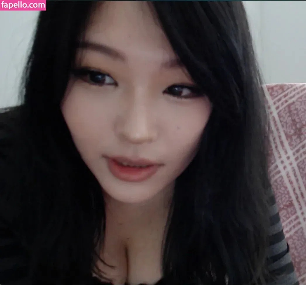 Kang Hee Yoon Onlyfans Photo Gallery 