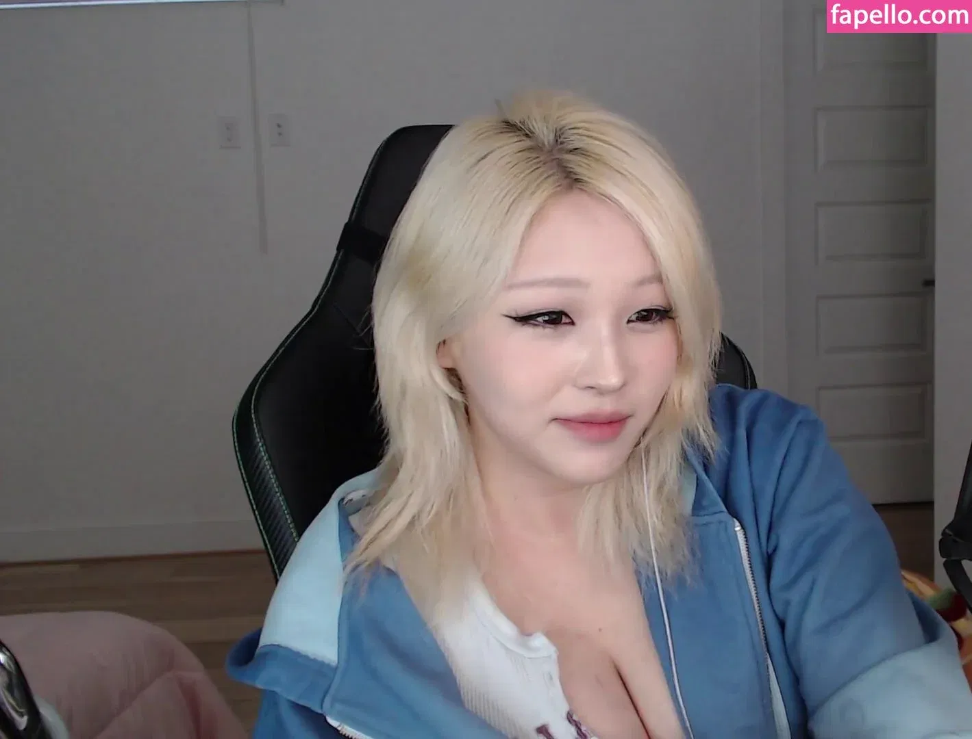 Kang Hee Yoon Onlyfans Photo Gallery 