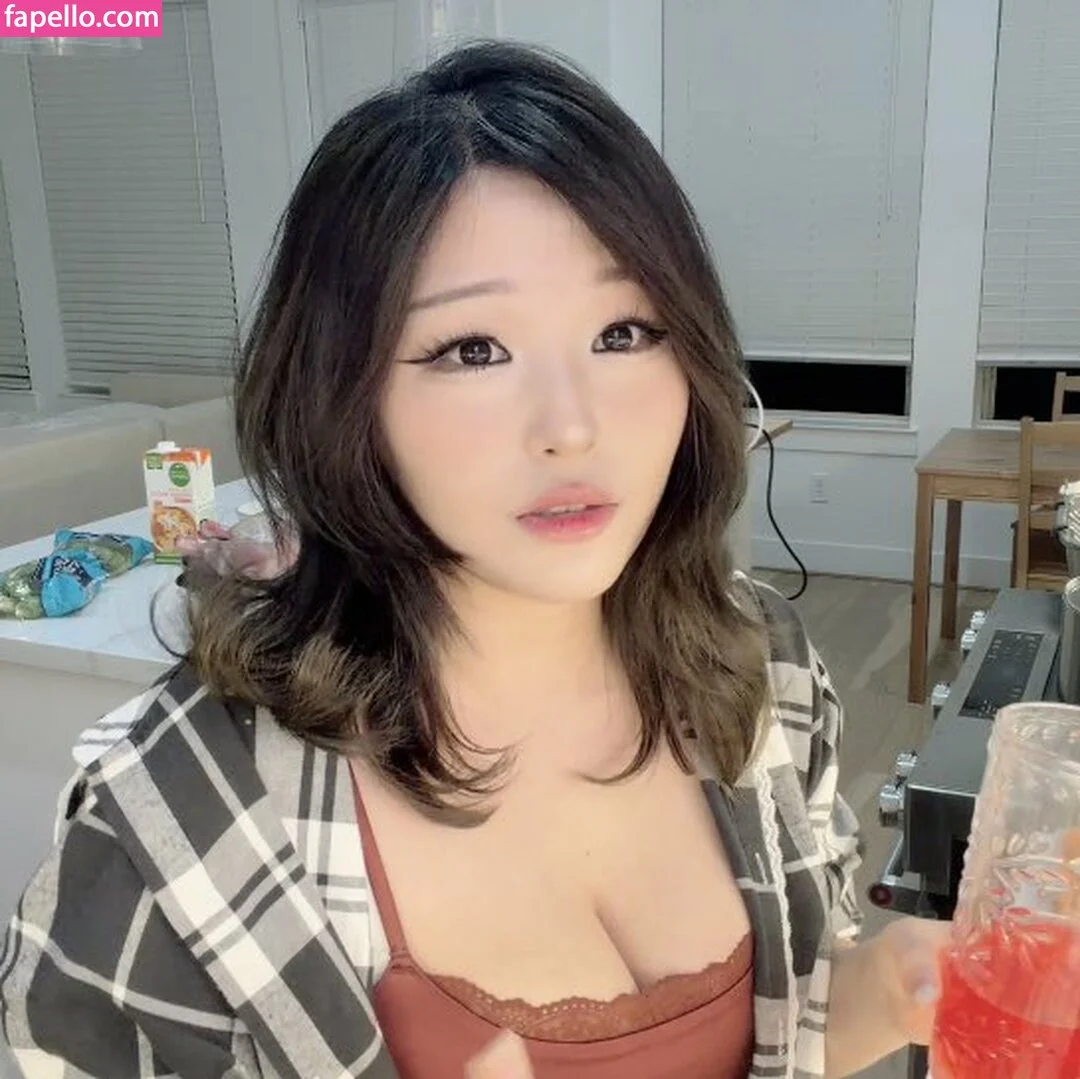 Kang Hee Yoon Onlyfans Photo Gallery 