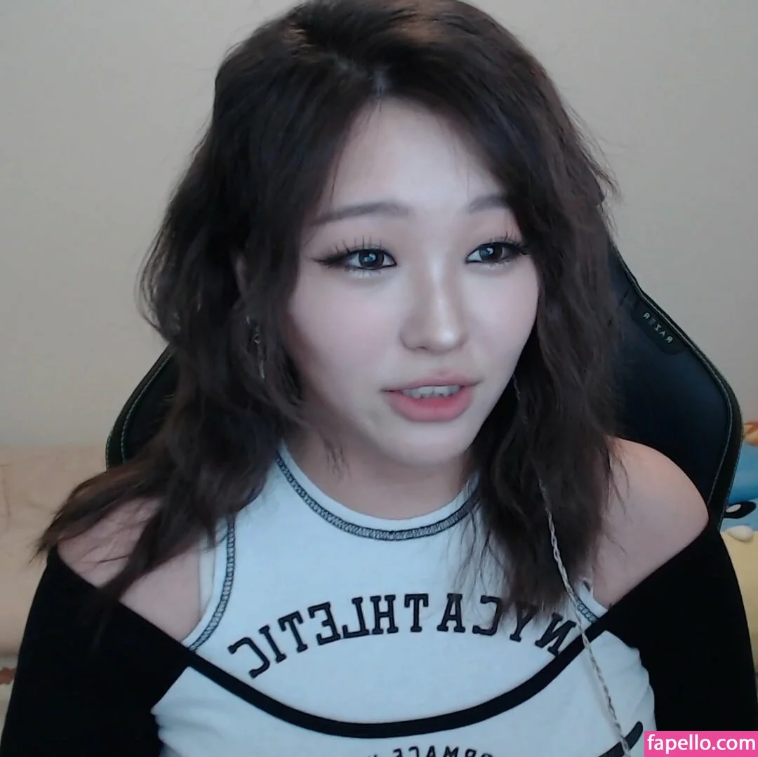 Kang Hee Yoon Onlyfans Photo Gallery 