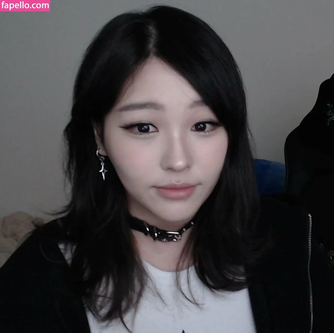 Kang Hee Yoon Onlyfans Photo Gallery 