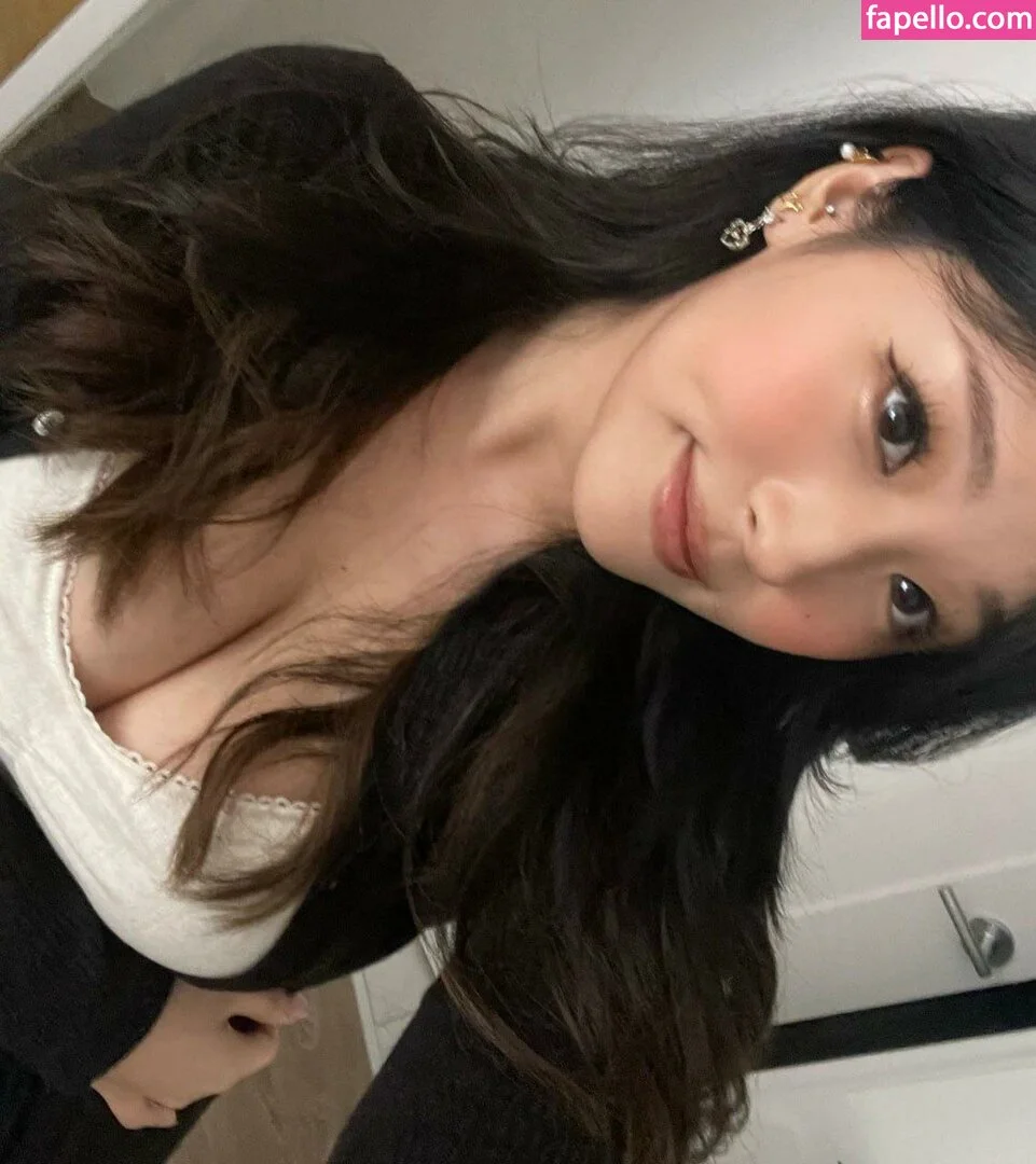 Kang Hee Yoon Onlyfans Photo Gallery 