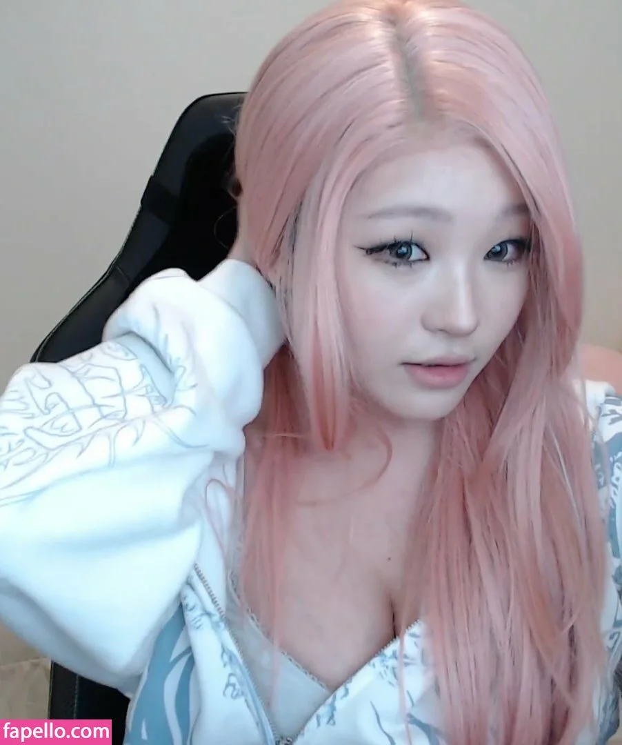 Kang Hee Yoon Onlyfans Photo Gallery 