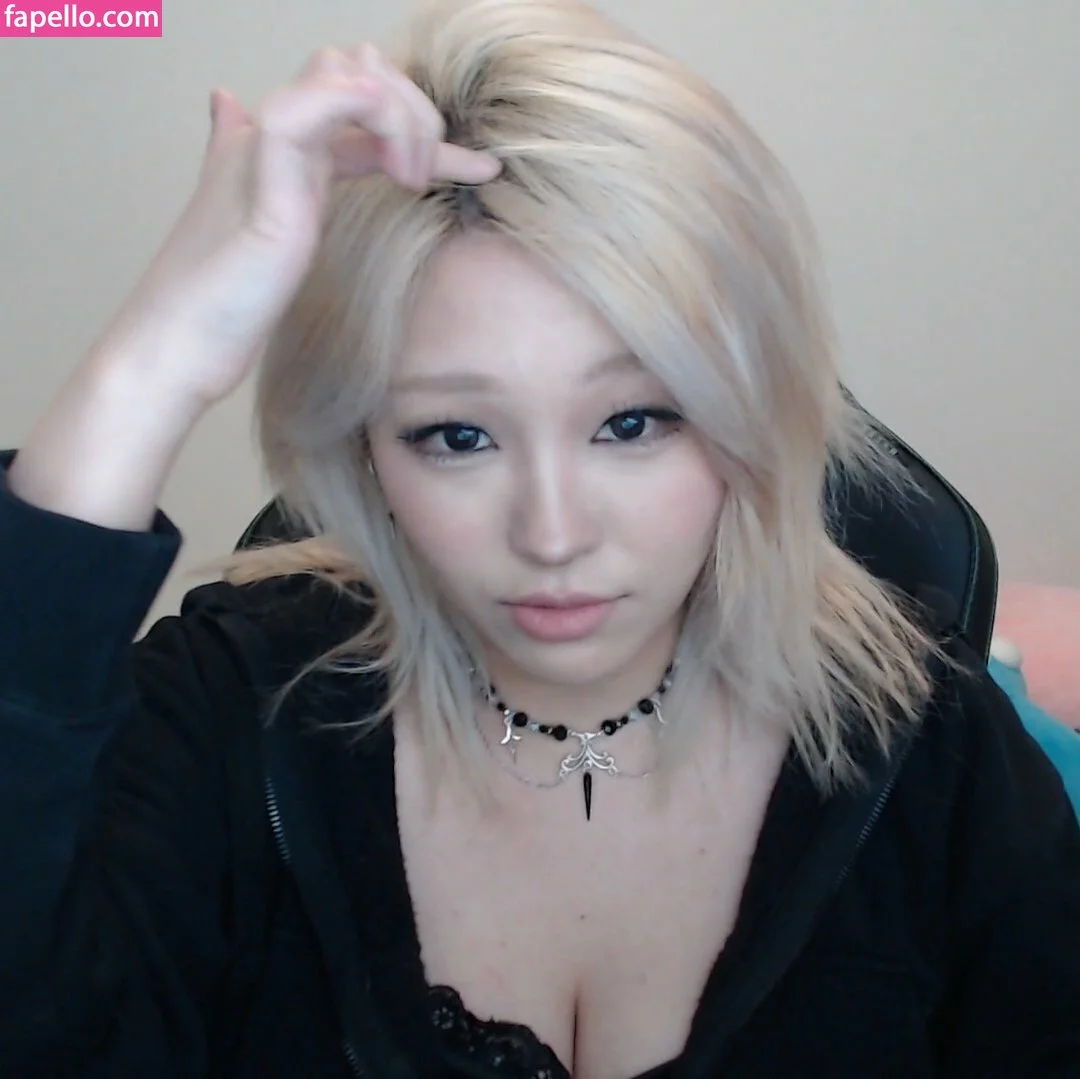 Kang Hee Yoon Onlyfans Photo Gallery 