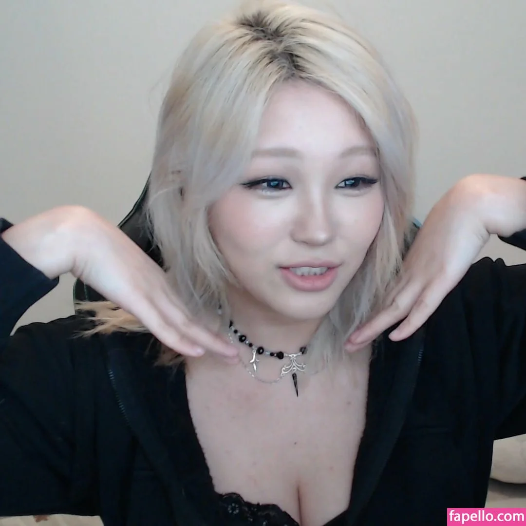 Kang Hee Yoon Onlyfans Photo Gallery 