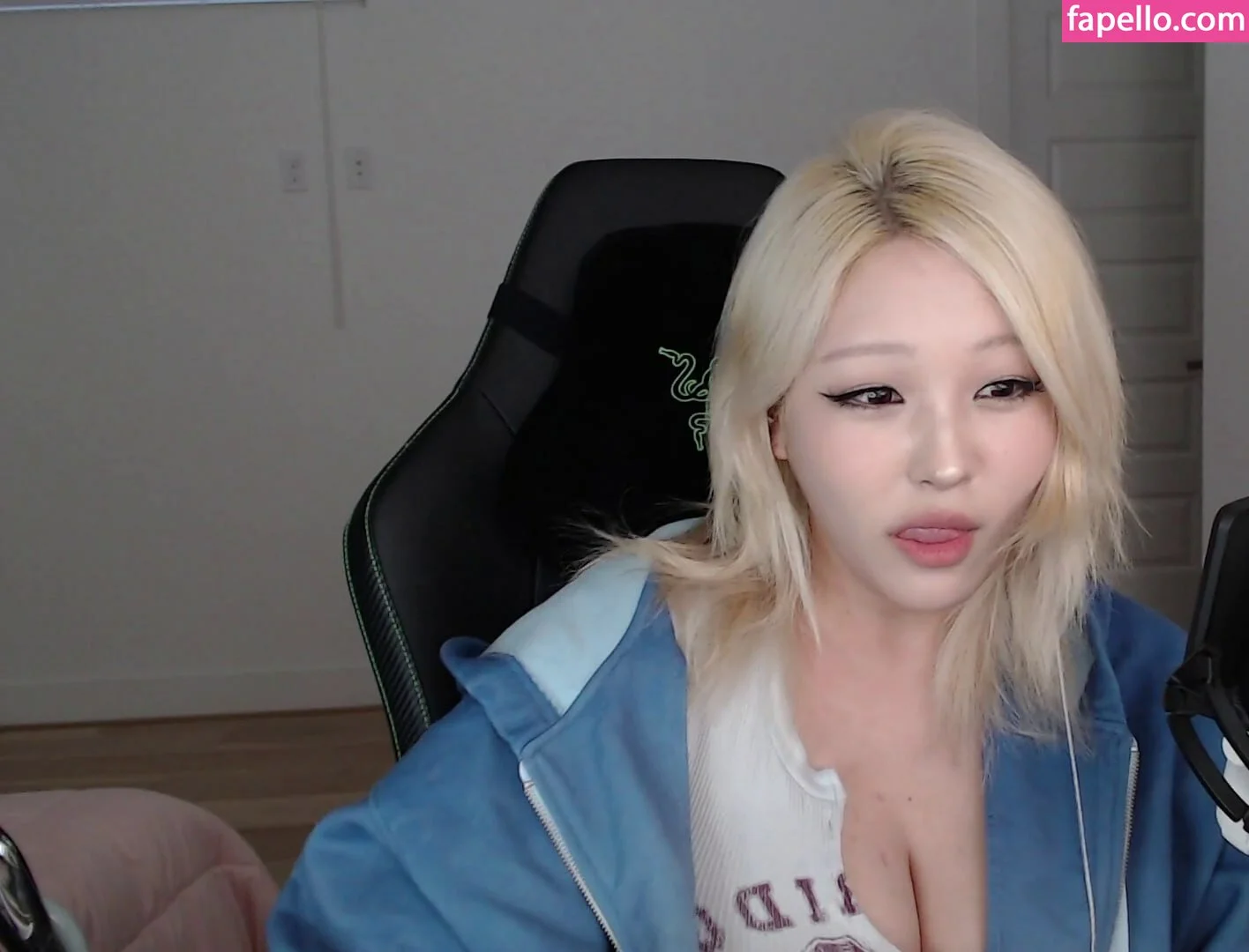 Kang Hee Yoon Onlyfans Photo Gallery 