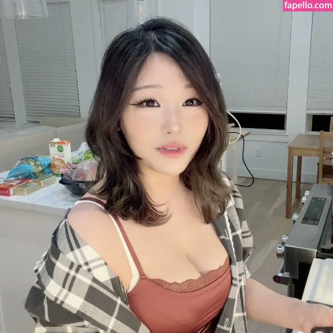 Kang Hee Yoon Onlyfans Photo Gallery 