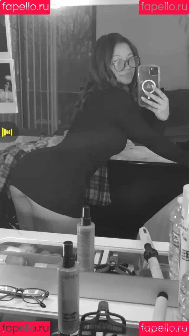 Jean Louie Onlyfans Photo Gallery 
