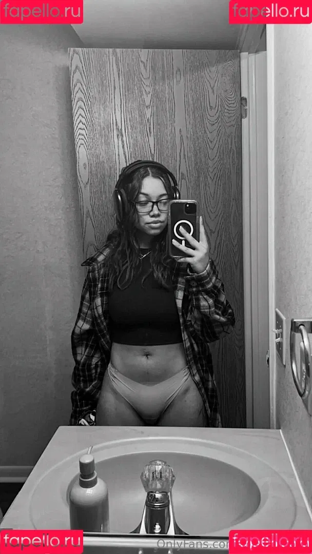 Jean Louie Onlyfans Photo Gallery 