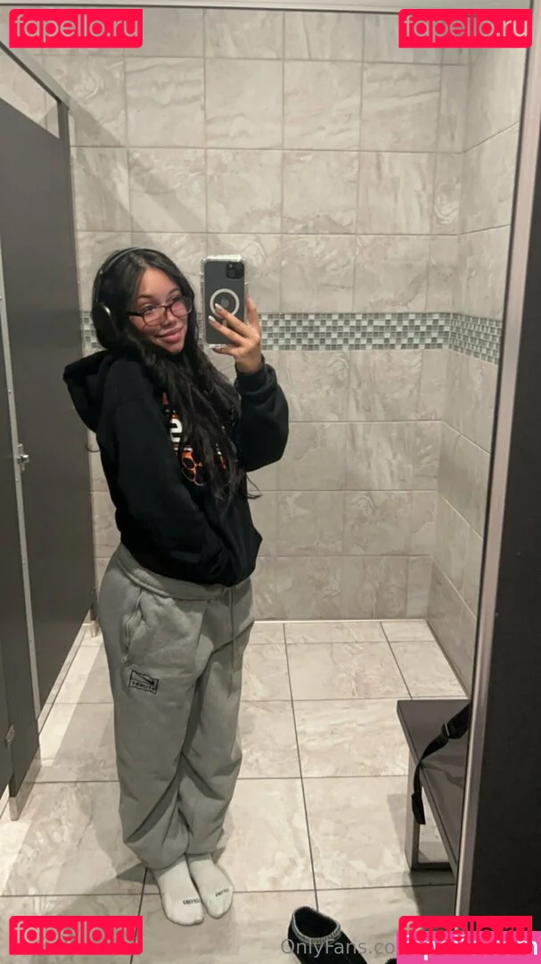 Jean Louie Onlyfans Photo Gallery 