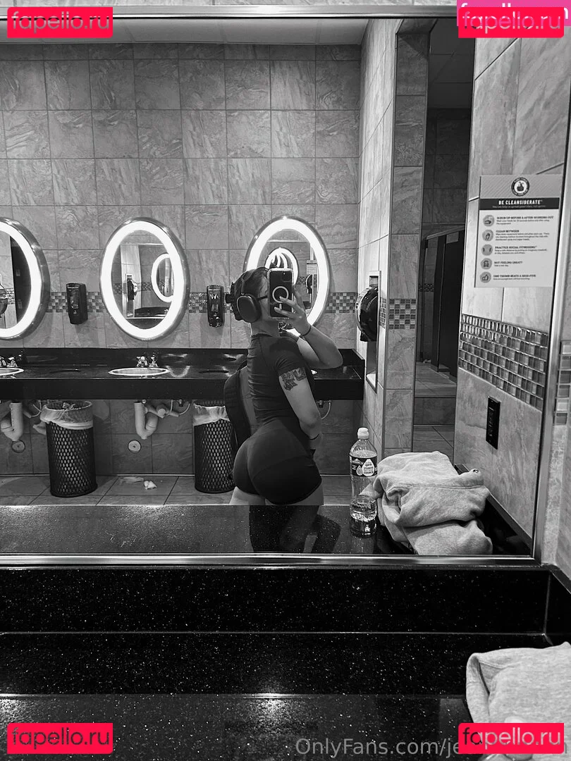 Jean Louie Onlyfans Photo Gallery 