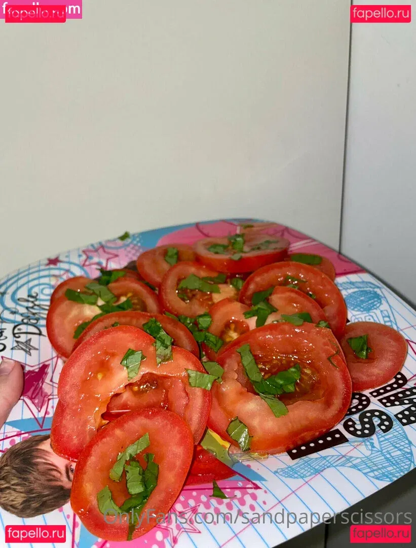 sandpaperscissors Onlyfans Photo Gallery 