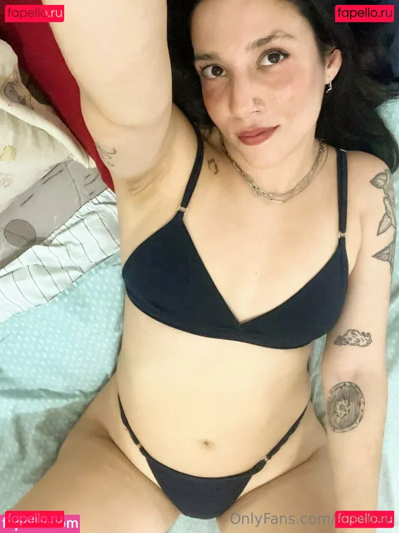 sirenere Onlyfans Photo Gallery 