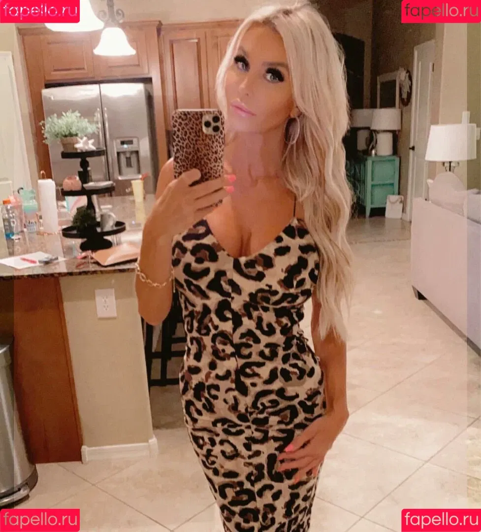 Jenn Stauss Onlyfans Photo Gallery 