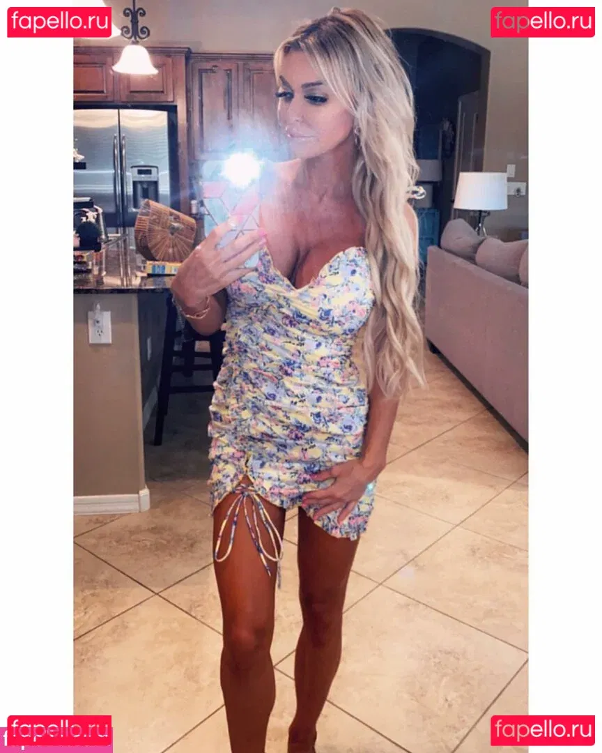 Jenn Stauss Onlyfans Photo Gallery 